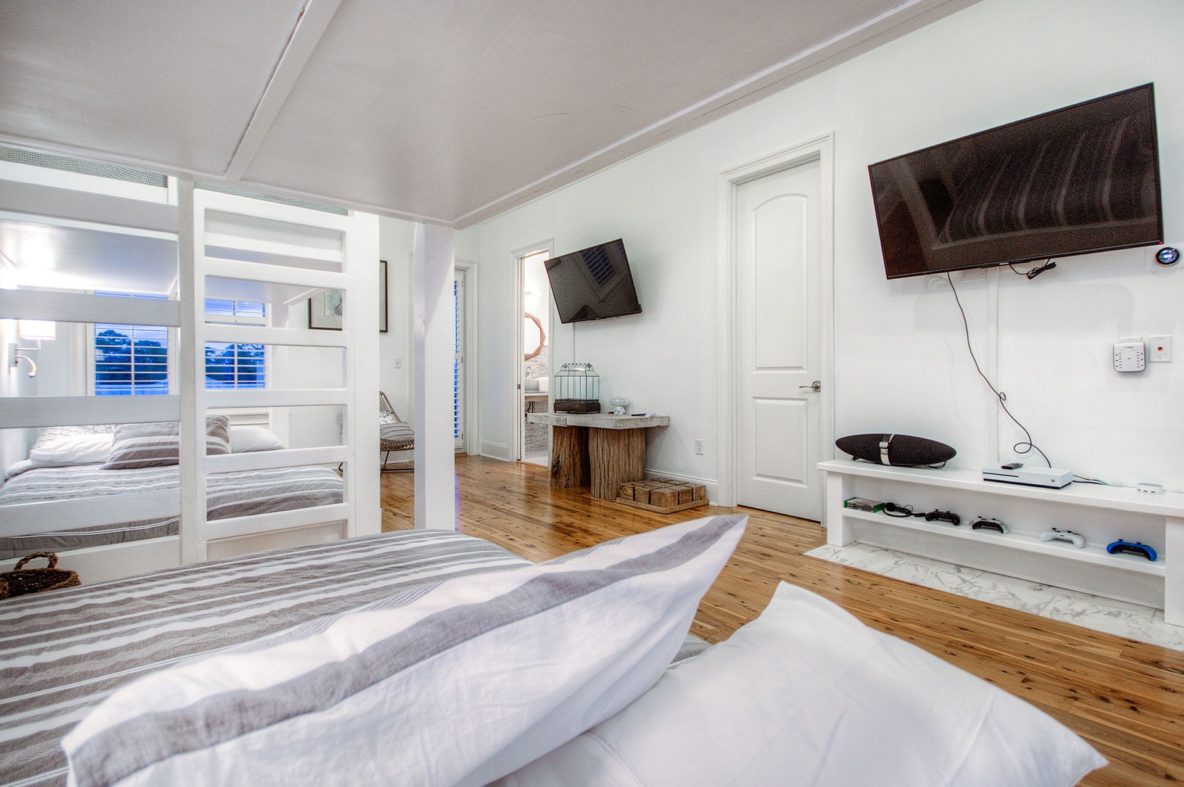 30A-luxury-Rosemary-Beach-Florida-Seacrest-48-Surfer-Lane-Bunk-room-Queen-beds